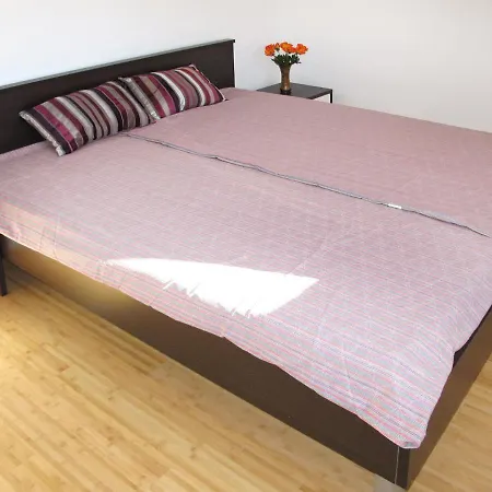 Apartamento Andjelka-2 By Interhome